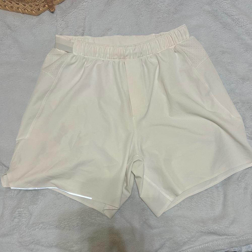 Women's Cream Shorts